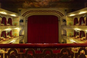 CA Cadiz Gran teatro Falla 19 de 21 - Andalucía Film Commission